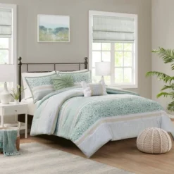 5pc Tulia Seersucker Comforter Bedding Set With Throw Pillows Green - Madison Park